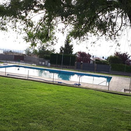 شقة Otero de Herreros  في La Madriguera المظهر الخارجي الصورة